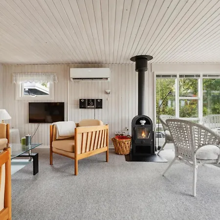 Holiday home 2 Bedroom Cozy In *